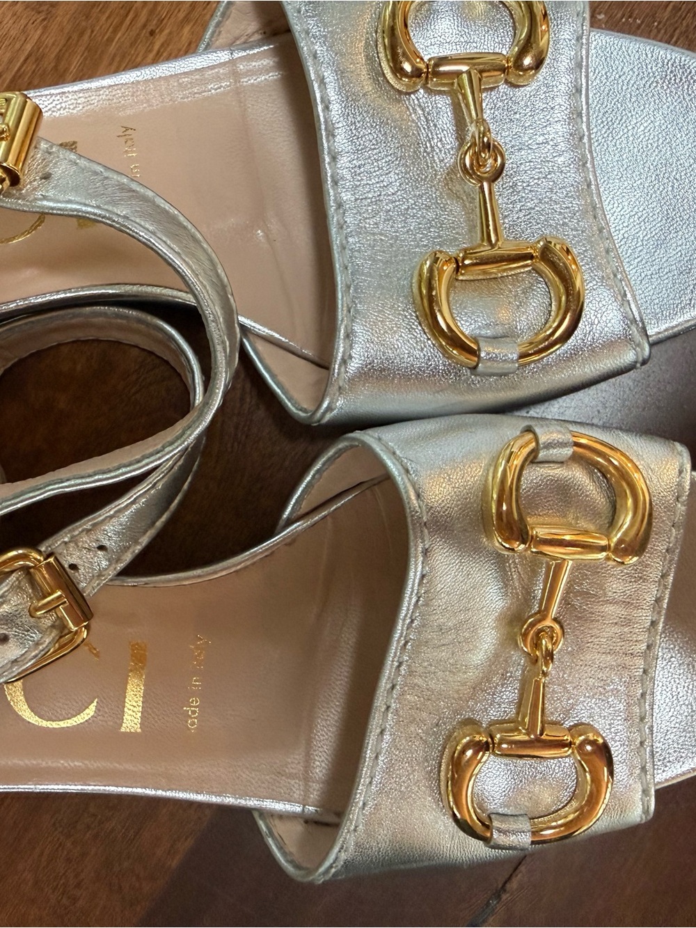 Gucci Horsebit Metallic Silver Ankle Strap Sandals - Picture 5 of 12